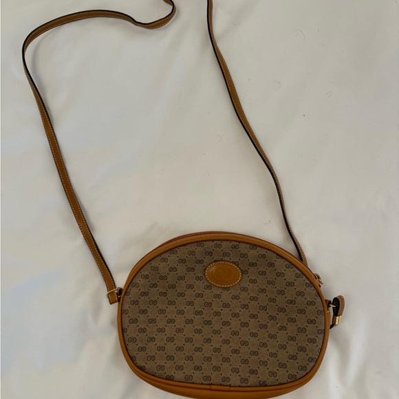 Vintage Gucci Crossbody Bag - Picture 8 of 9